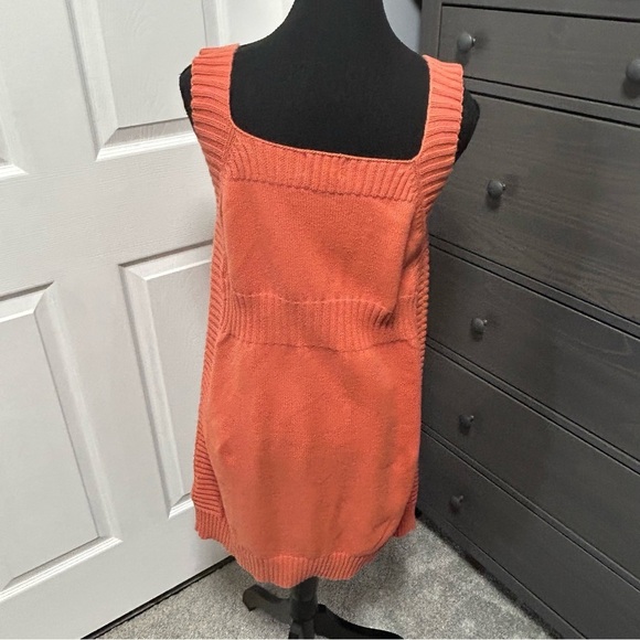 Jackson Rowe Dress - Picture 4 of 6